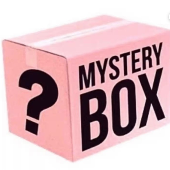 New with Tags Victory Secret Pink Mystery Box - Picture 1 of 1